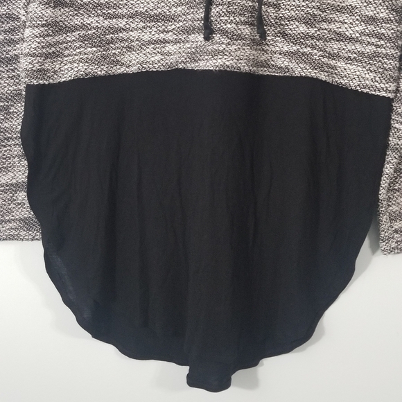 Two by Vince Camuto Drawstring Cowl Neck Flowy Sweater Shirt. Side Slits. Size S - Picture 3 of 8